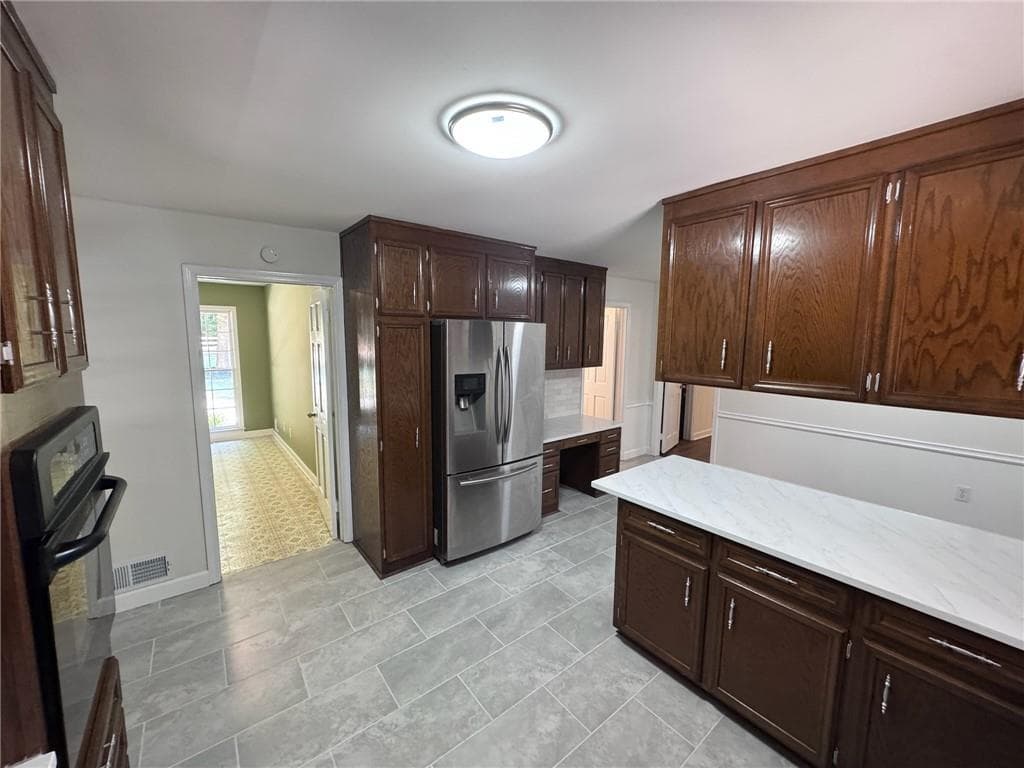 3 bedroom, 2 bathroom, 2,285 sq ft single family residence for sale at 5 Gravitt Drive, Dawsonville, GA 30534 — photo 8