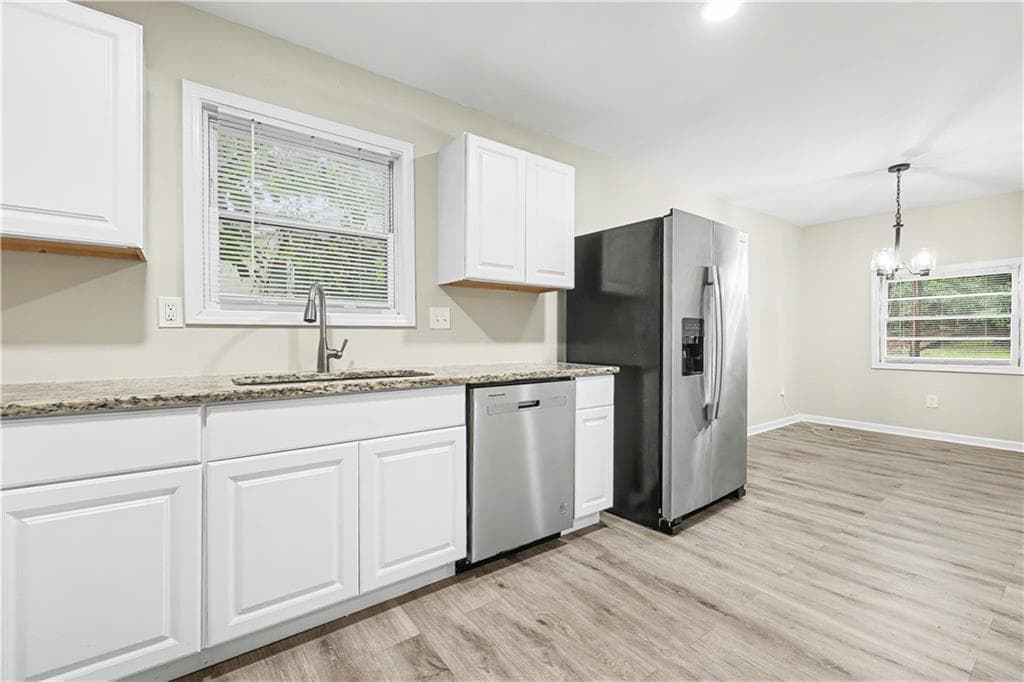 3 bedroom, 2 bathroom, 1,032 sq ft single family residence for sale at 2823 Marco Drive, Atlanta, GA 30318 — photo 8