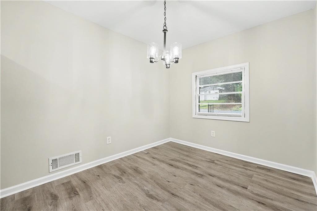 3 bedroom, 2 bathroom, 1,032 sq ft single family residence for sale at 2823 Marco Drive, Atlanta, GA 30318 — photo 9