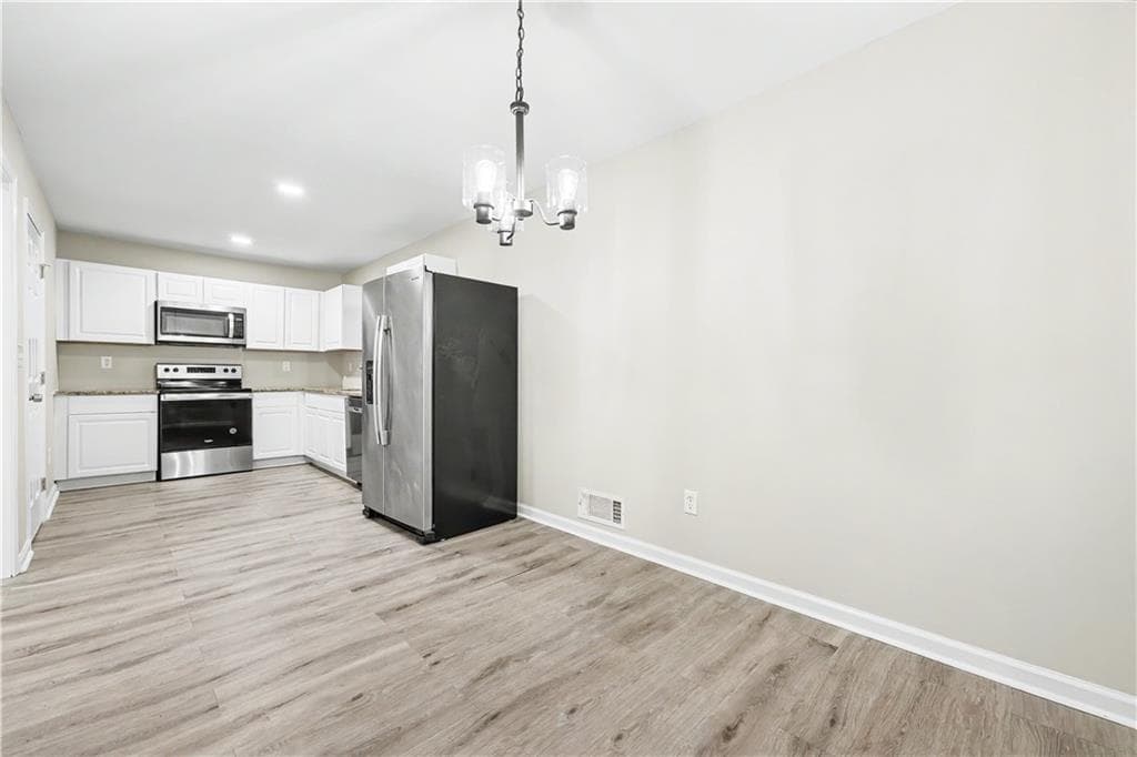 3 bedroom, 2 bathroom, 1,032 sq ft single family residence for sale at 2823 Marco Drive, Atlanta, GA 30318 — photo 10