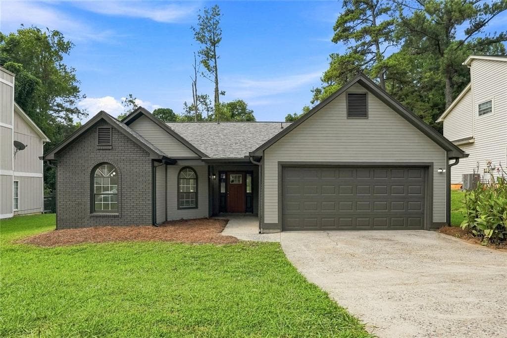 3 bedroom, 2 bathroom, 1,551 sq ft single family residence under contract at 4483 Yorkdale Drive, Decatur, GA 30035
