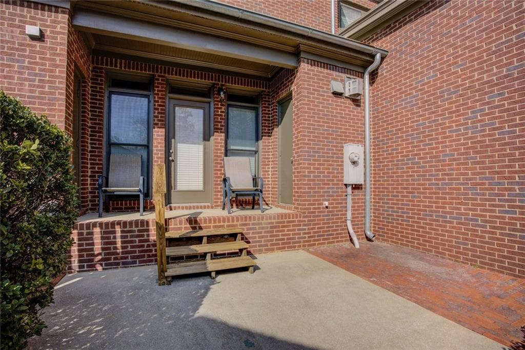 2 bedroom, 3 bathroom, 1,516 sq ft townhouse for sale at 4153 Raphael Street, Covington, GA 30014