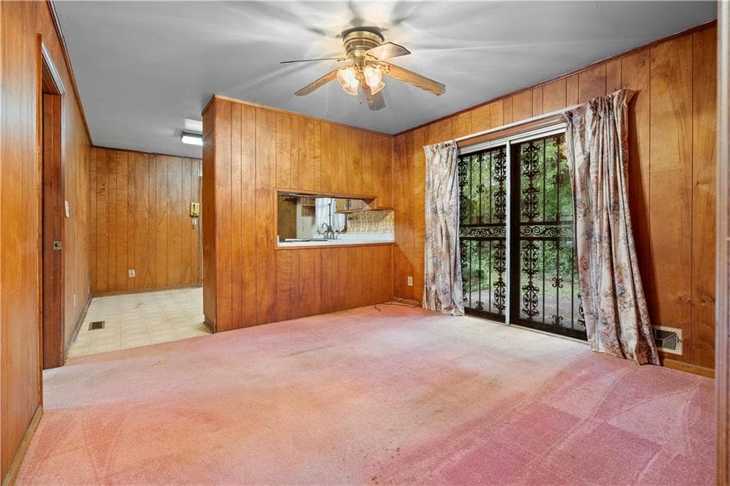 3 bedroom, 2 bathroom, 1,156 sq ft single family residence for sale at 111 Irvin Street, Jonesboro, GA 30236 — photo 7
