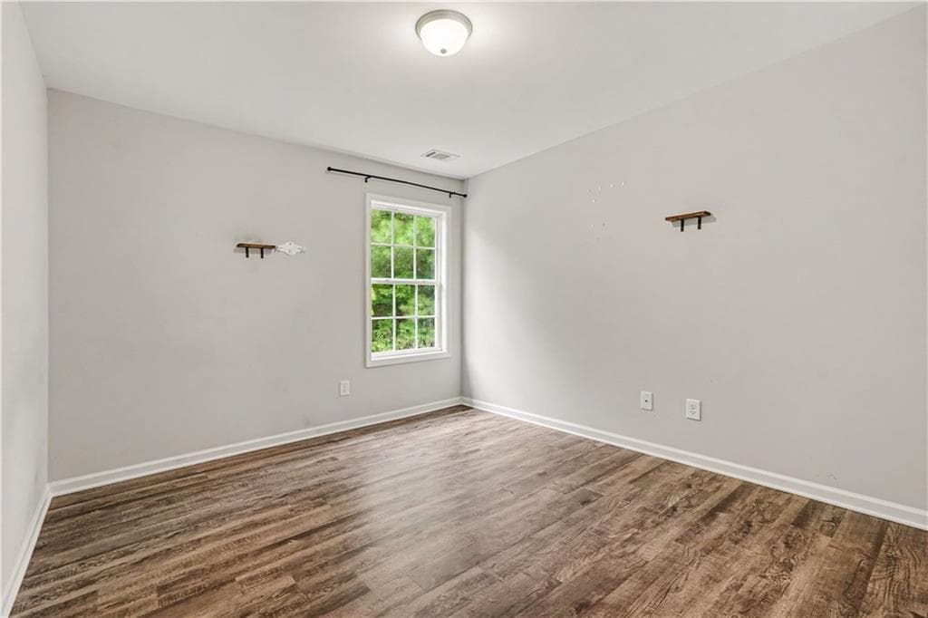 3 bedroom, 3 bathroom, 1,720 sq ft single family residence for sale at 734 Dawn Place, Alto, GA 30510 — photo 9