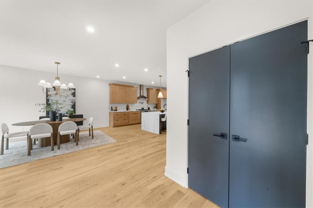 3 bedroom, 4 bathroom, 2,406 sq ft single family residence under contract at 178 Haygood Avenue, Atlanta, GA 30315 — photo 3