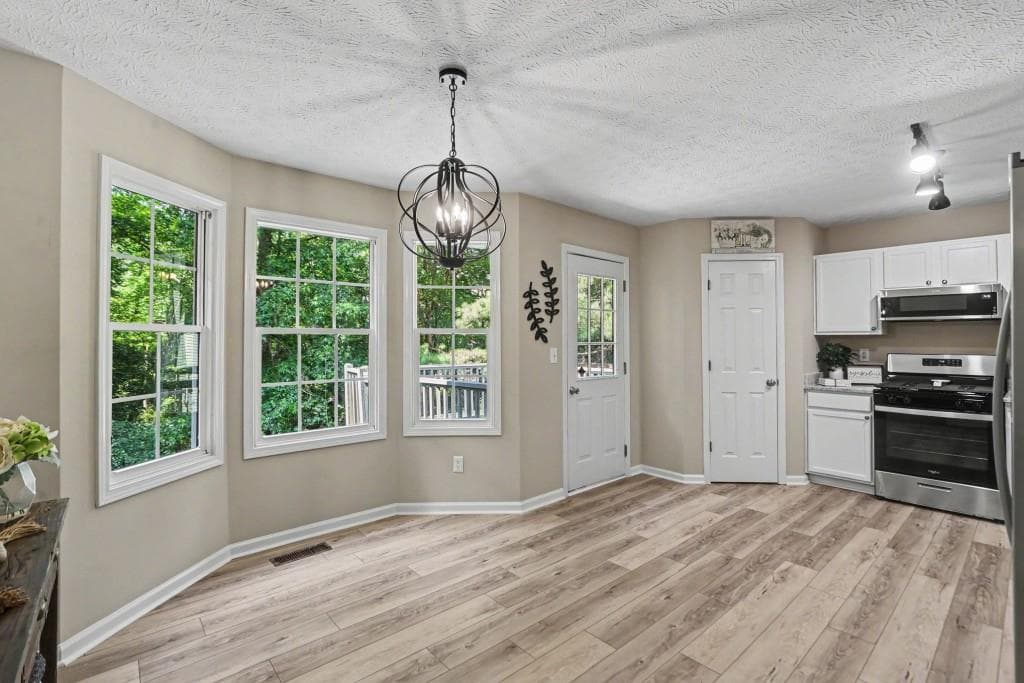 3 bedroom, 2 bathroom, 1,259 sq ft single family residence under contract at 219 SENATOR Road, Douglasville, GA 30134 — photo 8