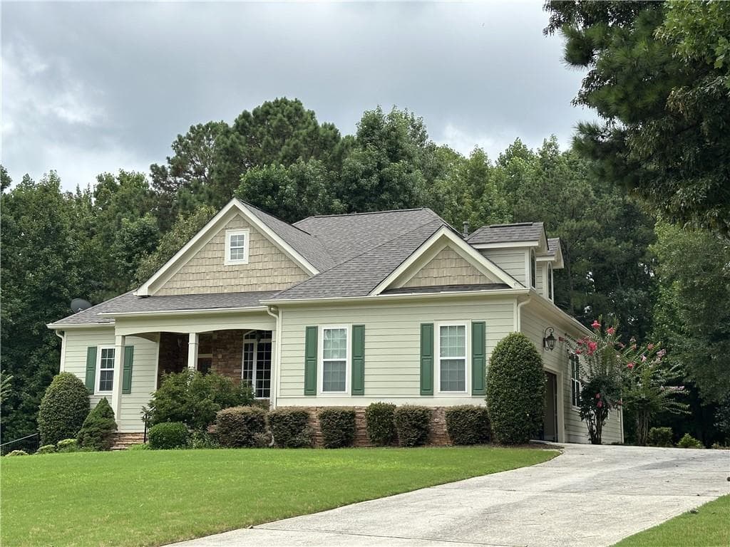 4 bedroom, 4 bathroom, 4,792 sq ft single family residence under contract at 8425 Nolandwood Lane, Villa Rica, GA 30180