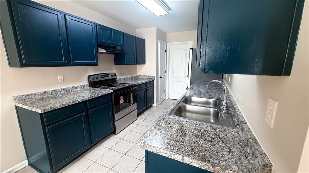 3 bedroom, 3 bathroom, 1,576 sq ft townhouse for sale at 7712 Autry Circle 201, Douglasville, GA 30134 — photo 5