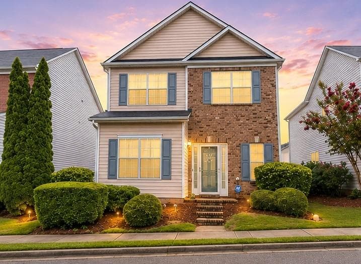 3 bedroom, 3 bathroom, 1,984 sq ft single family residence for sale at 3166 Imperial Circle, Atlanta, GA 30311