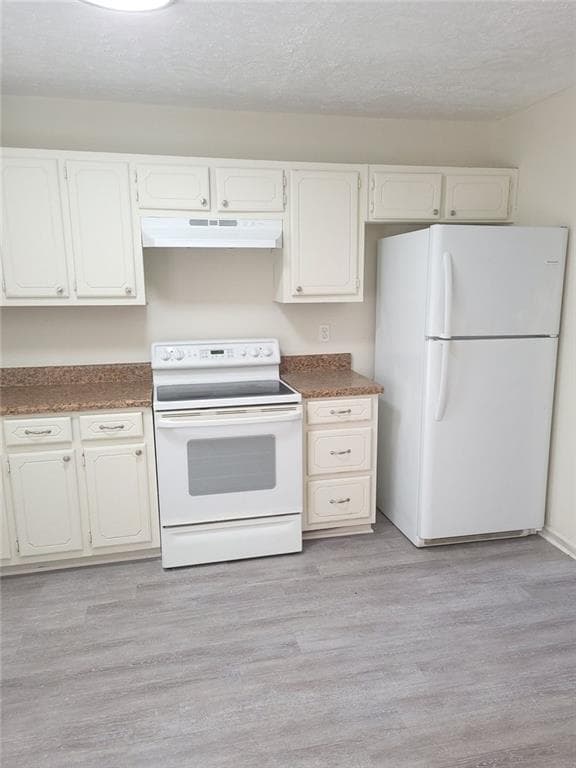 2 bedroom, 3 bathroom, 1,008 sq ft townhouse under contract at 1685 Hunting Creek Drive, Conyers, GA 30013 — photo 8