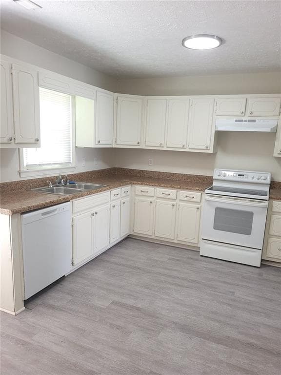 2 bedroom, 3 bathroom, 1,008 sq ft townhouse under contract at 1685 Hunting Creek Drive, Conyers, GA 30013 — photo 9