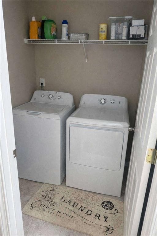 5 bedroom, 3 bathroom, 2,578 sq ft single family residence for sale at 405 Caxton Court, South Fulton, GA 30331 — photo 8