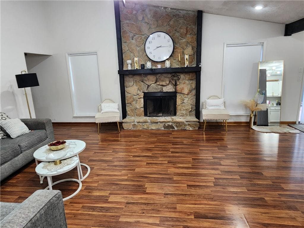 3 bedroom, 2 bathroom, 1,886 sq ft single family residence for sale at 715 Babbling Creek Place, Johns Creek, GA 30022 — photo 10