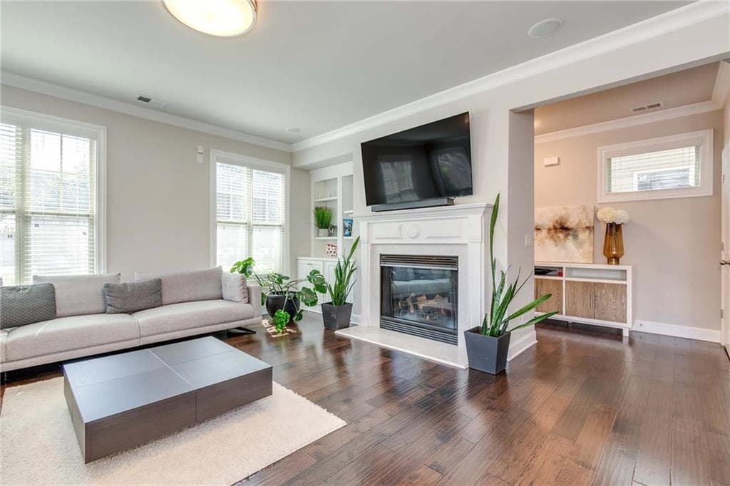 4 bedroom, 4 bathroom, 2,732 sq ft single family residence for sale at 7875 Crownpoint Drive, Alpharetta, GA 30005 — photo 8