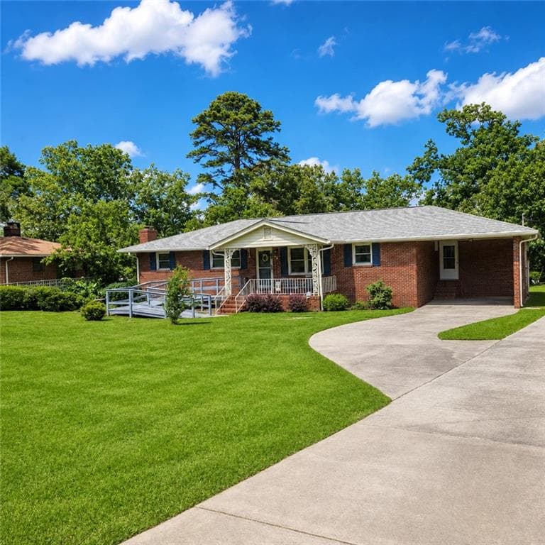 3 bedroom, 3 bathroom, 2,700 sq ft single family residence for sale at 116 Maple Drive, Martinez, GA 30907