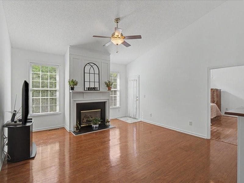 4 bedroom, 3 bathroom, 1,588 sq ft condominium for sale at 130 Camry Circle, Dallas, GA 30157 — photo 5