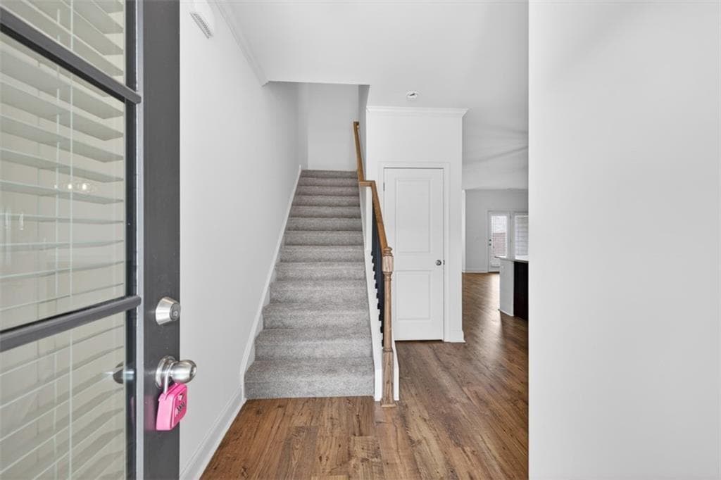 3 bedroom, 3 bathroom, 2,021 sq ft townhouse for rent at 5524 Garens Way, Flowery Branch, GA 30542 for $2,250 a month — photo 3