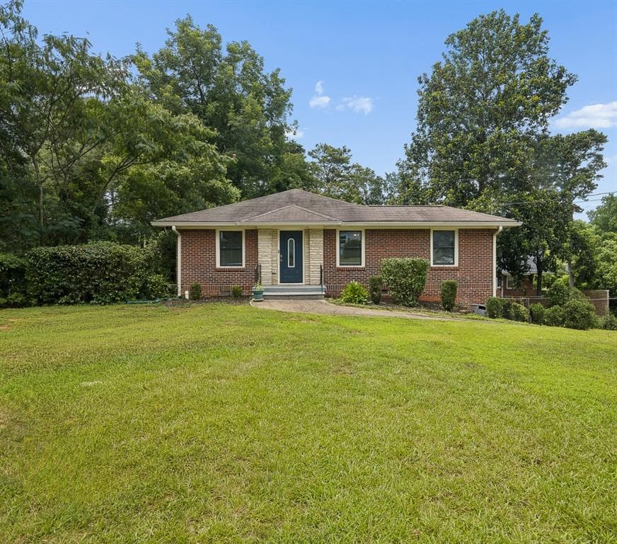 3 bedroom, 2 bathroom, 1,164 sq ft single family residence for sale at 1900 Rogers Avenue, Atlanta, GA 30310 — photo 2