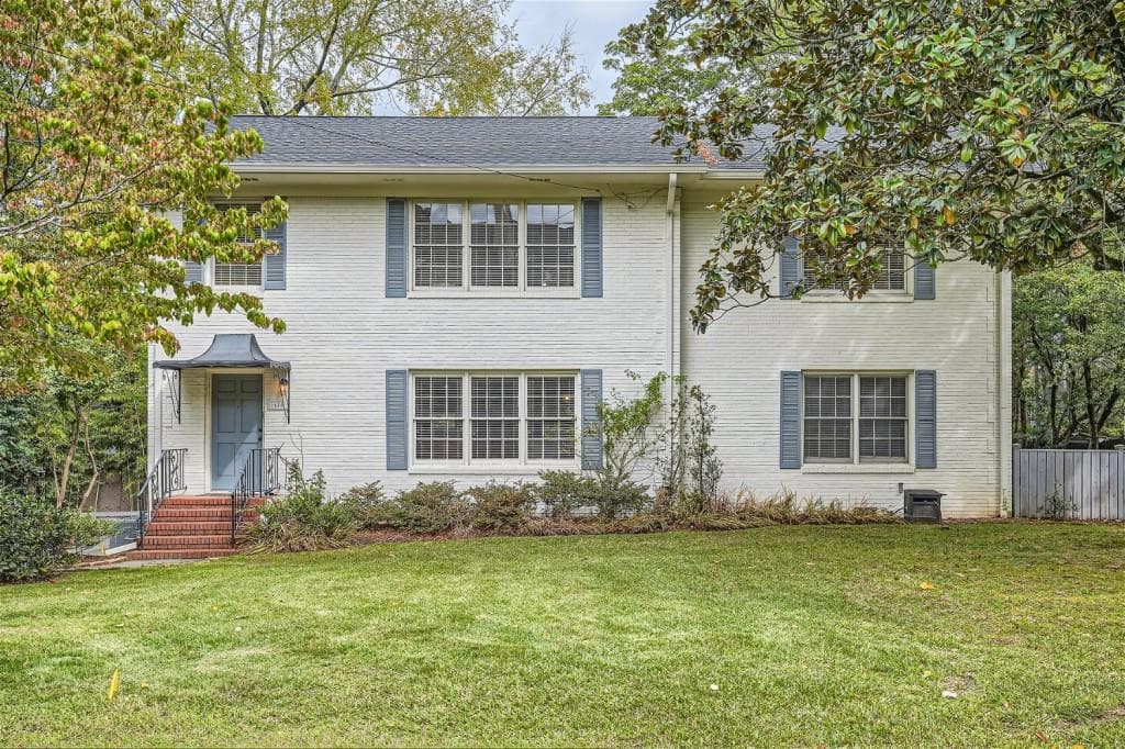 2 bedroom, 2 bathroom, 1,667 sq ft duplex for rent at 3685 Cantrell Road A, Atlanta, GA 30319 for $2,900 a month — photo 1 of 25