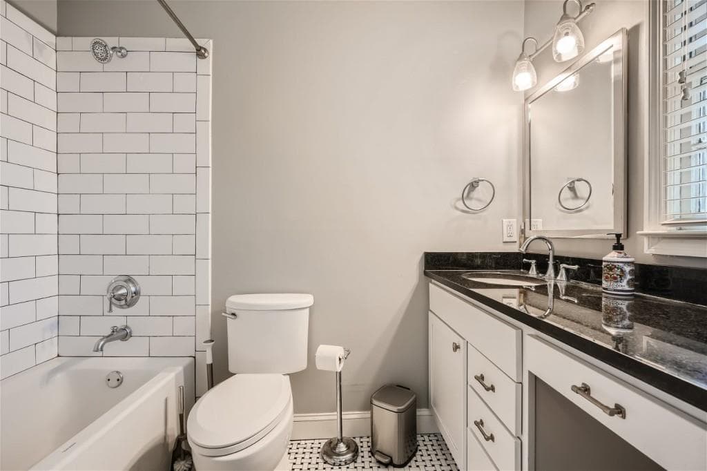 2 bedroom, 2 bathroom, 1,667 sq ft duplex for rent at 3685 Cantrell Road A, Atlanta, GA 30319 for $2,900 a month — photo 10