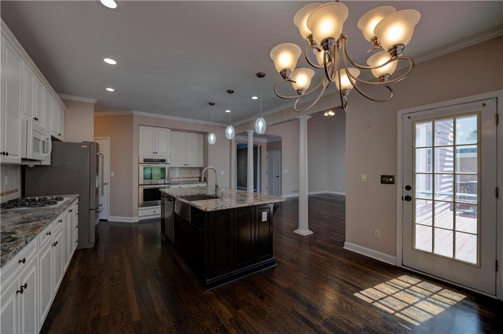 5 bedroom, 4 bathroom, 4,565 sq ft single family residence for sale at 3609 Lakeside Pointe, Kennesaw, GA 30144 — photo 10
