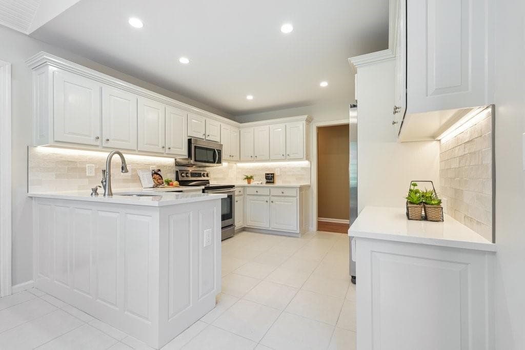 4 bedroom, 3 bathroom, 3,149 sq ft single family residence for sale at 2564 Chestea Drive, Marietta, GA 30066 — photo 5