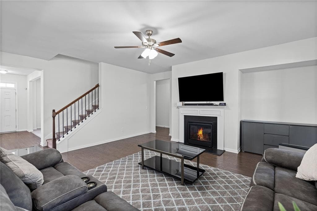 5 bedroom, 4 bathroom, 3,506 sq ft single family residence for sale at 5470 Mirror Lake Drive, Cumming, GA 30028 — photo 10