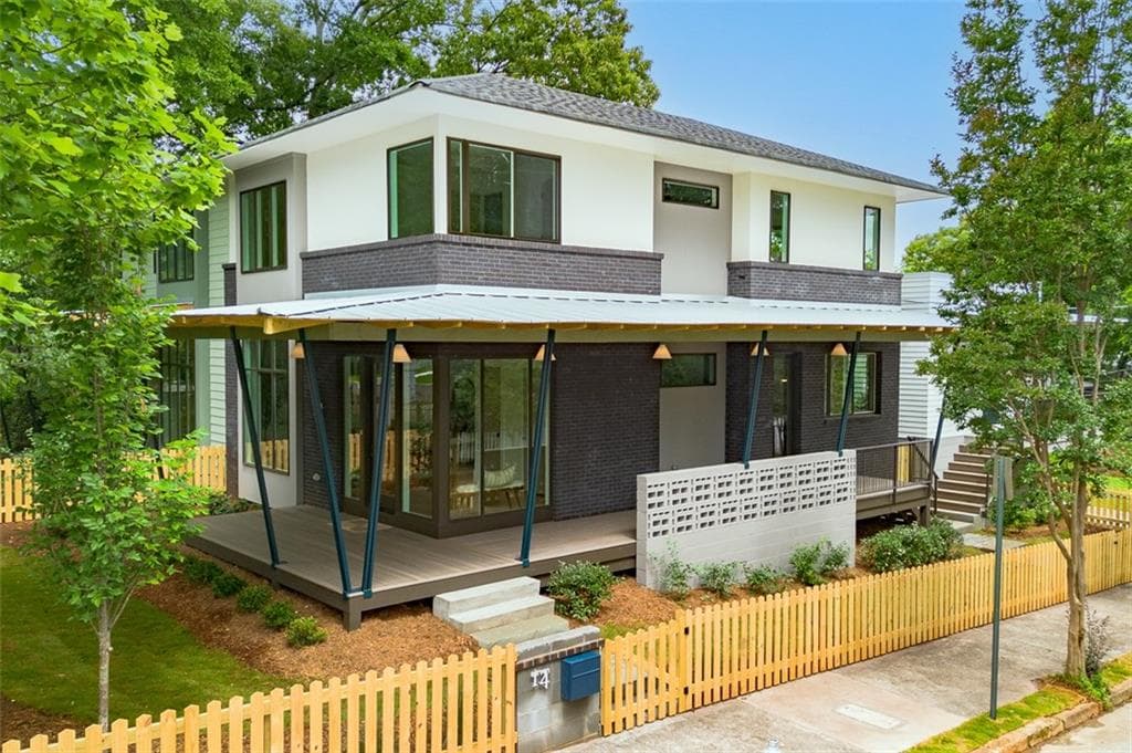 4 bedroom, 4 bathroom, 2,275 sq ft single family residence for sale at 1114 Kirkwood Avenue, Atlanta, GA 30316 — photo 2