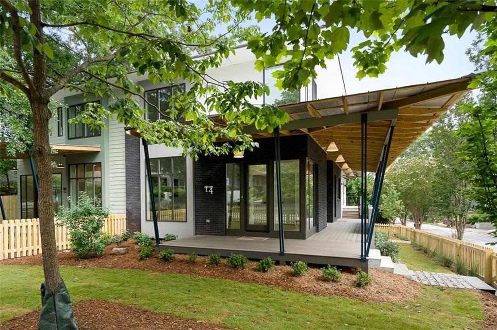 4 bedroom, 4 bathroom, 2,275 sq ft single family residence for sale at 1114 Kirkwood Avenue, Atlanta, GA 30316 — photo 4