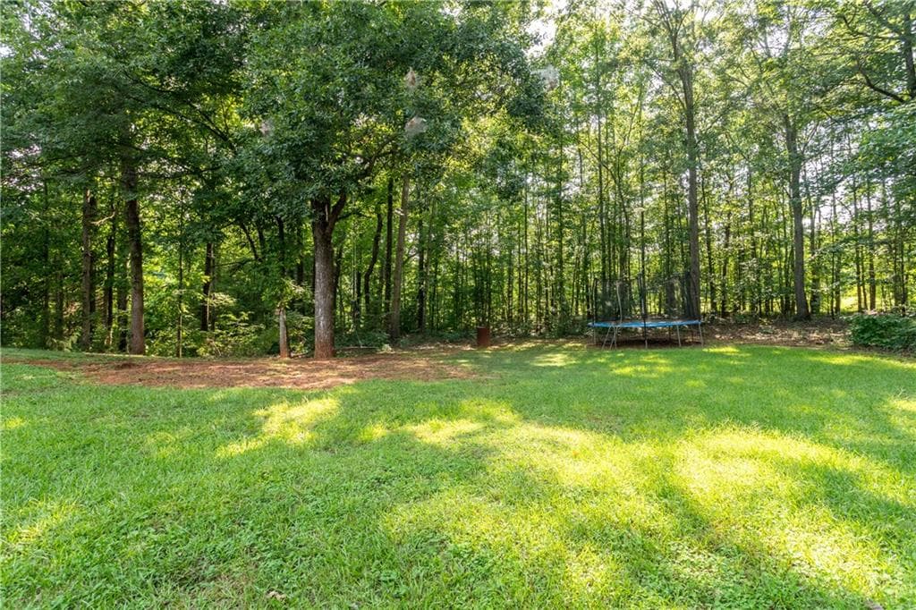 3 bedroom, 3 bathroom, 1,734 sq ft single family residence for sale at 1537 Cardinal Lane, Winder, GA 30680 — photo 5