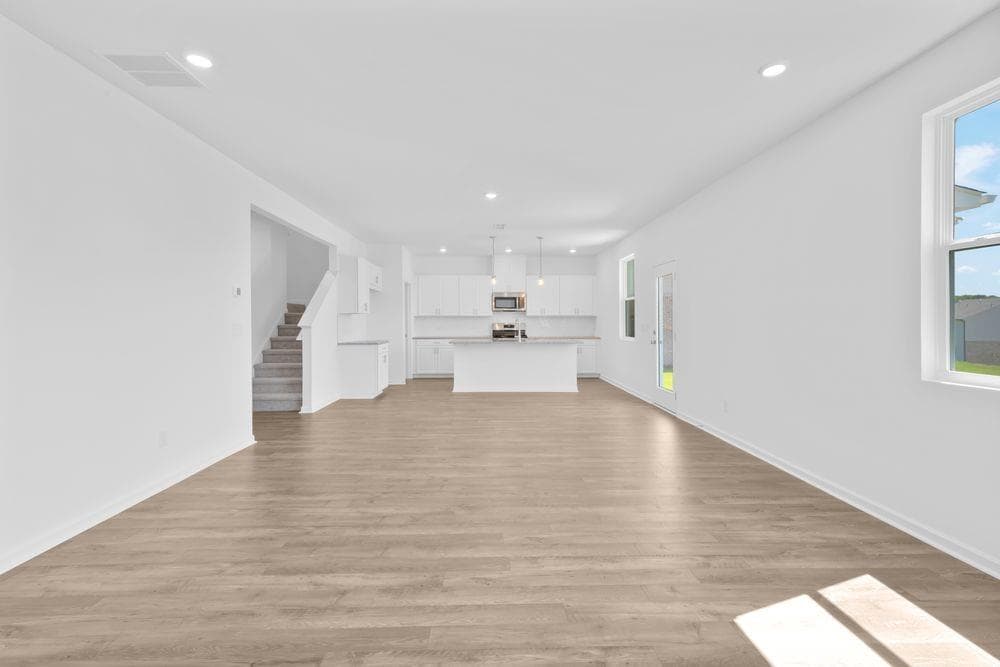 4 bedroom, 3 bathroom, 2,706 sq ft single family residence for sale at 3991 Alderstone Drive, Flowery Branch, GA 30542 — photo 8
