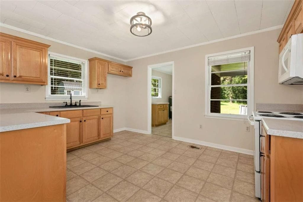3 bedroom, 1 bathroom, 1,297 sq ft single family residence for sale at 4188 Commerce Road, Jefferson, GA 30549 — photo 9
