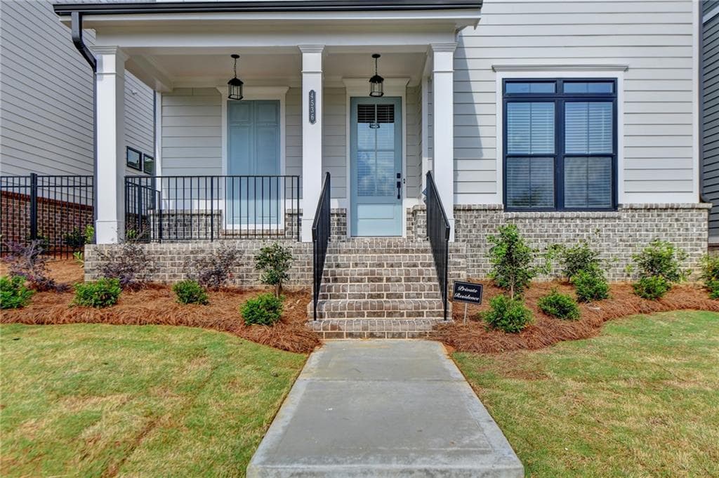 4 bedroom, 4 bathroom, 2,300 sq ft single family residence for sale at 4536 Molder Drive, Buford, GA 30518 — photo 3