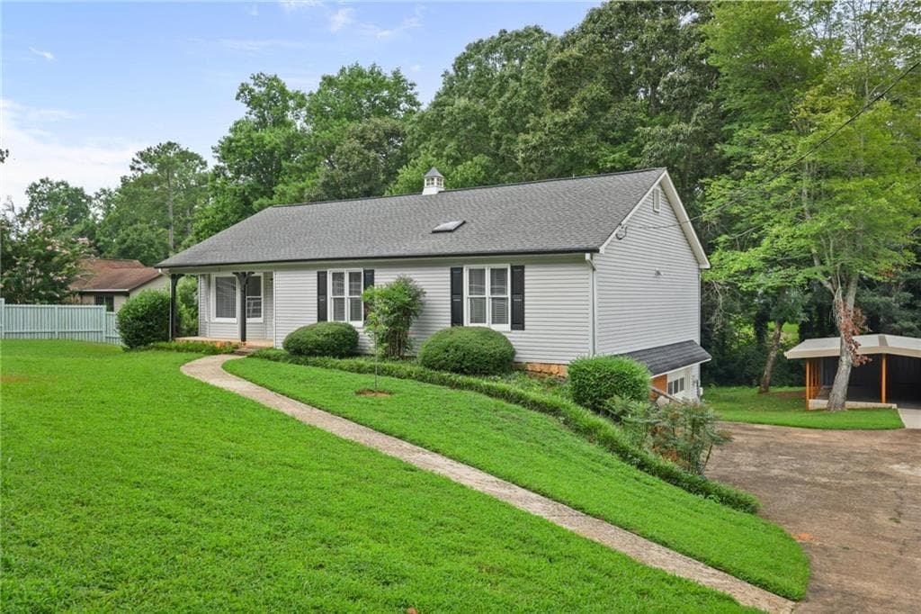 3 bedroom, 2 bathroom, 2,364 sq ft single family residence for rent at 410 Hickory Walk, Woodstock, GA 30188 for $2,500 a month — photo 2