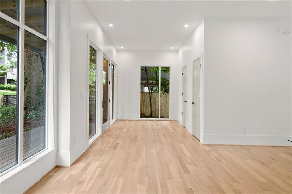 4 bedroom, 4 bathroom, 2,275 sq ft single family residence for sale at 1112 Kirkwood Avenue, Atlanta, GA 30316 — photo 4