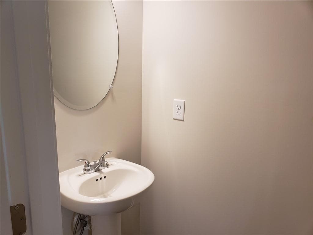 3 bedroom, 3 bathroom, 1,710 sq ft townhouse for rent at 2725 Daybreak Court, Suwanee, GA 30024 for $2,150 a month — photo 7