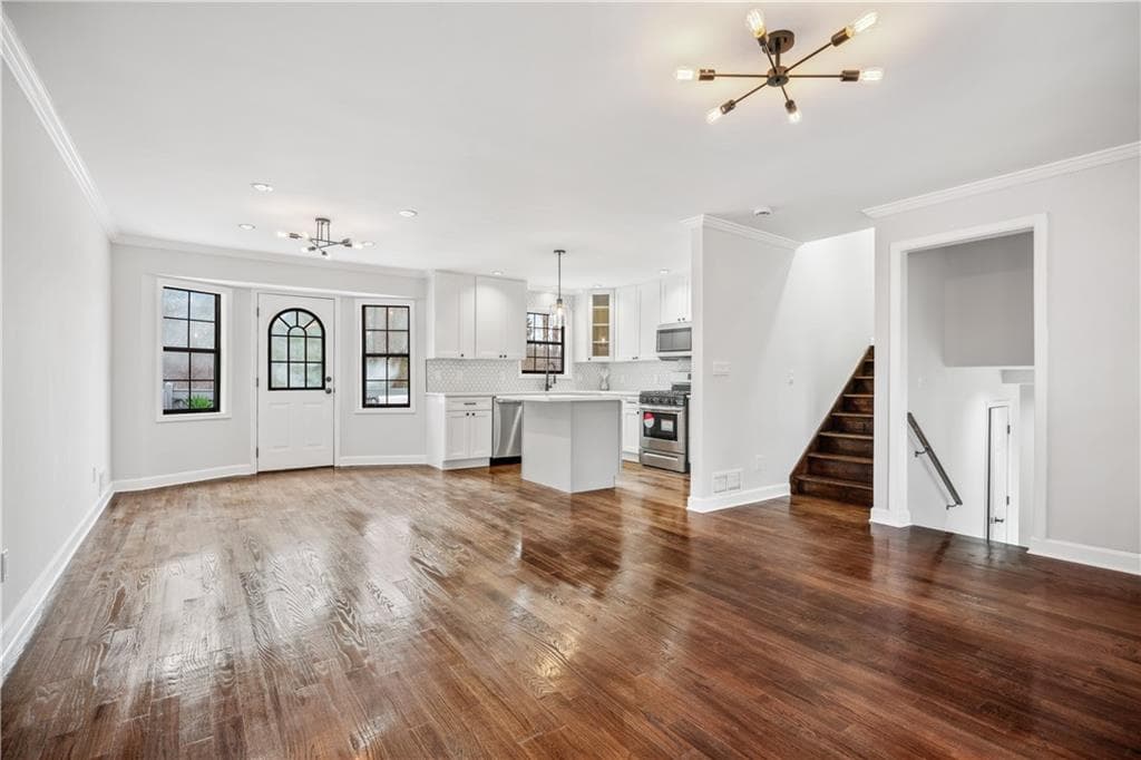 3 bedroom, 3 bathroom, 1,596 sq ft single family residence for sale at 2655 Montego Drive, Buford, GA 30519 — photo 3
