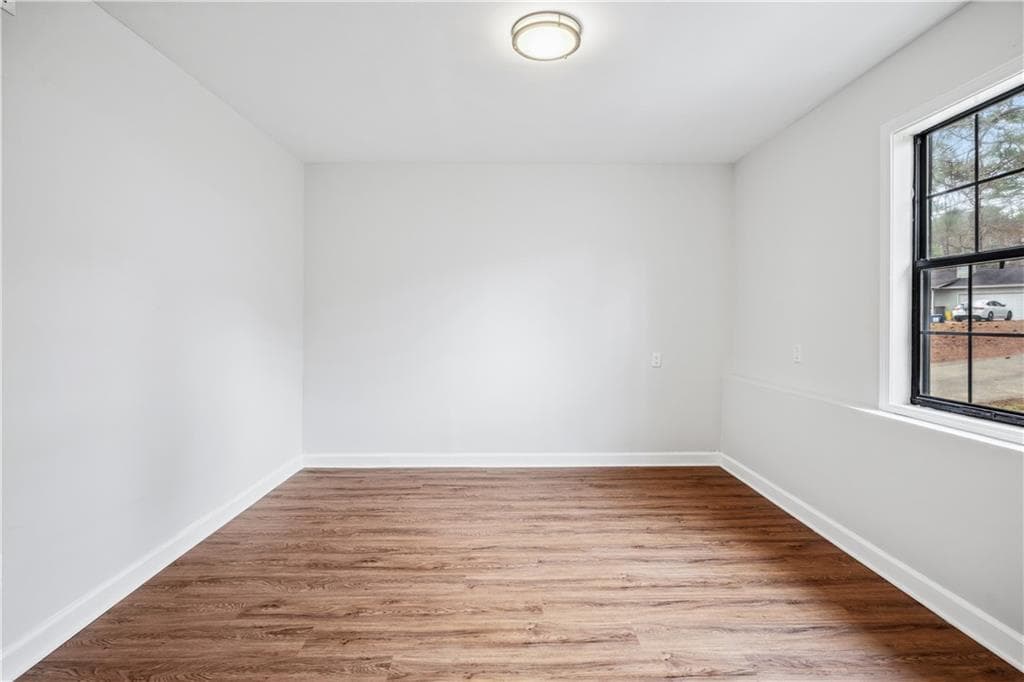 3 bedroom, 3 bathroom, 1,596 sq ft single family residence for sale at 2655 Montego Drive, Buford, GA 30519 — photo 9