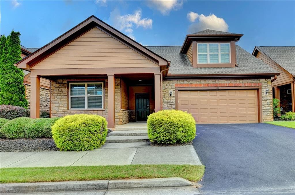 3 bedroom, 3 bathroom, 2,468 sq ft single family residence for rent at 391 Gold Cove Lane, Johns Creek, GA 30097 for $3,300 a month — photo 1 of 42