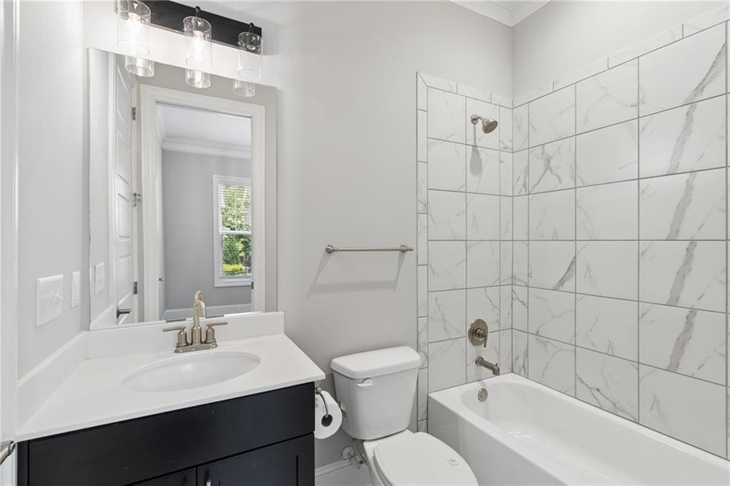 6 bedroom, 7 bathroom, 3,064 sq ft single family residence for rent at 1821 Sanford Drive, Atlanta, GA 30318 for $5,300 a month — photo 10