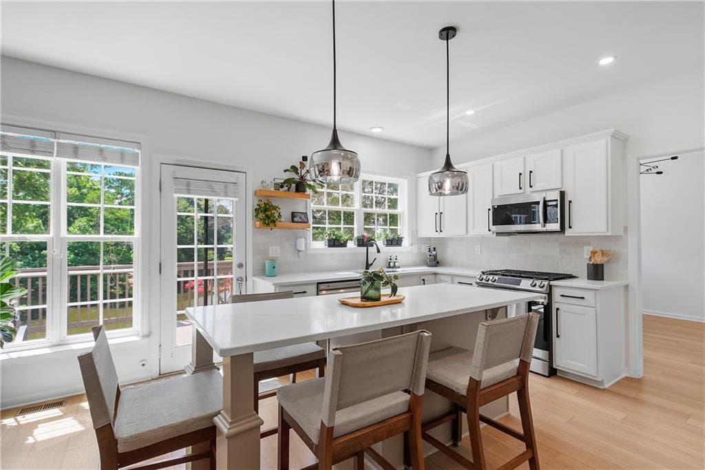 5 bedroom, 4 bathroom, 3,412 sq ft single family residence for sale at 3930 Almandine Way, Cumming, GA 30040 — photo 8