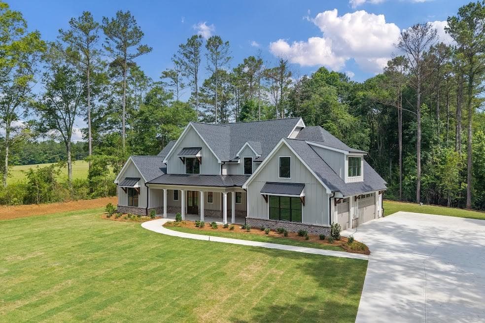5 bedroom, 4 bathroom, 3,620 sq ft single family residence under contract at 135 Martin Cemetery Road, Carrollton, GA 30117 — photo 2