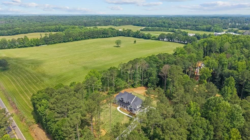 5 bedroom, 4 bathroom, 3,620 sq ft single family residence under contract at 135 Martin Cemetery Road, Carrollton, GA 30117 — photo 4