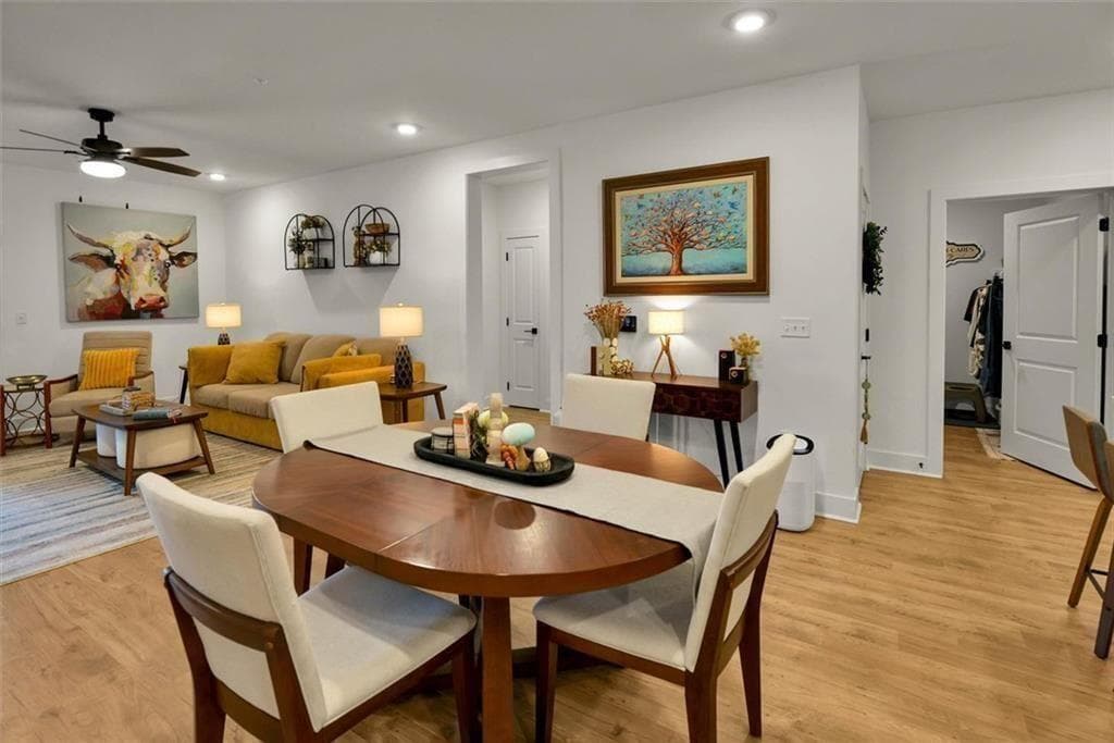 2 bedroom, 2 bathroom, 1,702 sq ft condominium for sale at 3351 Orwell Way 2401, Cumming, GA 30041 — photo 3