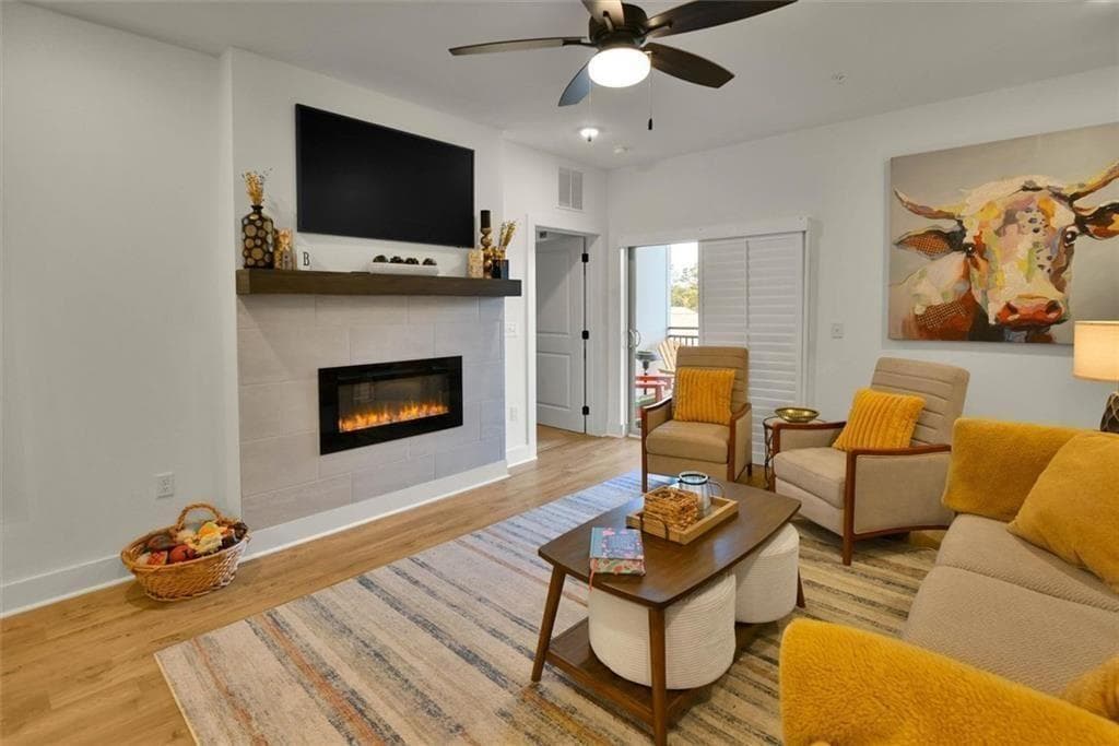 2 bedroom, 2 bathroom, 1,702 sq ft condominium for sale at 3351 Orwell Way 2401, Cumming, GA 30041 — photo 6