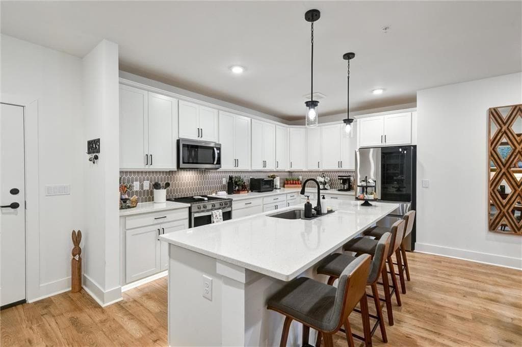 2 bedroom, 2 bathroom, 1,702 sq ft condominium for sale at 3351 Orwell Way 2401, Cumming, GA 30041 — photo 9