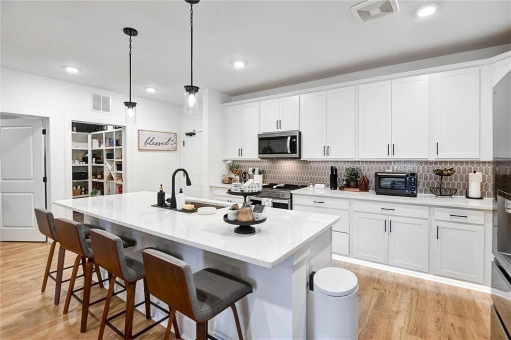 2 bedroom, 2 bathroom, 1,702 sq ft condominium for sale at 3351 Orwell Way 2401, Cumming, GA 30041 — photo 10