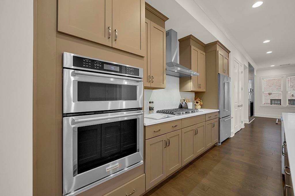 3 bedroom, 4 bathroom, 2,285 sq ft townhouse for sale at 6807 Encore Boulevard, Sandy Springs, GA 30328 — photo 5