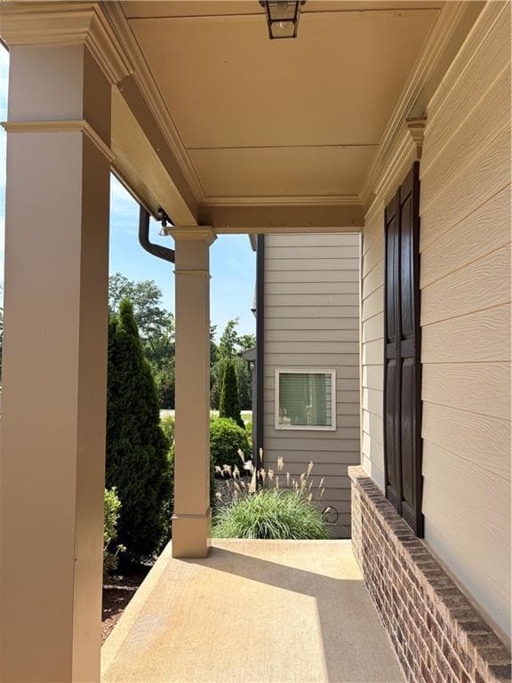 4 bedroom, 3 bathroom, 2,190 sq ft single family residence for rent at 5420 Falling Branch Court, Flowery Branch, GA 30542 for $2,200 a month — photo 3