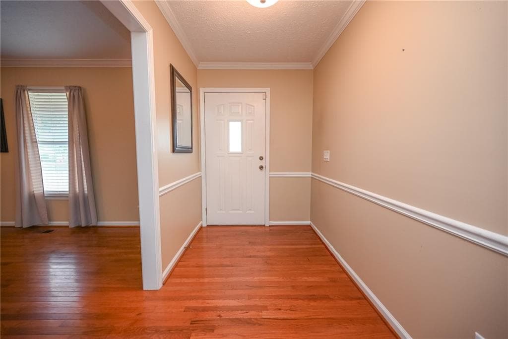 3 bedroom, 2 bathroom, 1,736 sq ft single family residence under contract at 114 Valley Farm Lane, Acworth, GA 30102 — photo 8